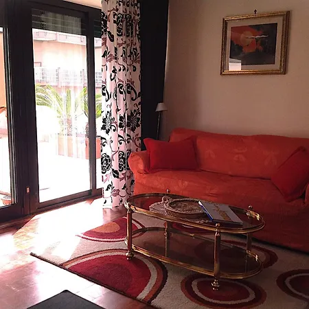 Apartment Vuemme 97 *